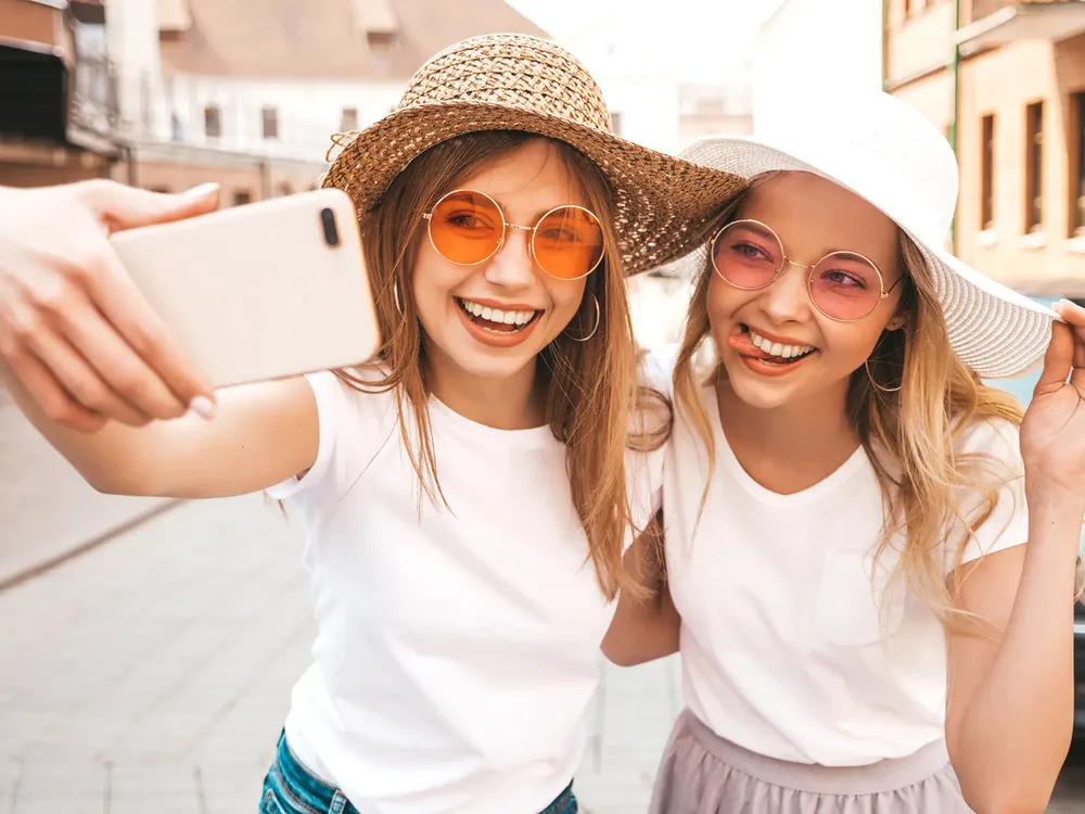 Veneers Wien – Perfektes Lächeln mit Keramik
